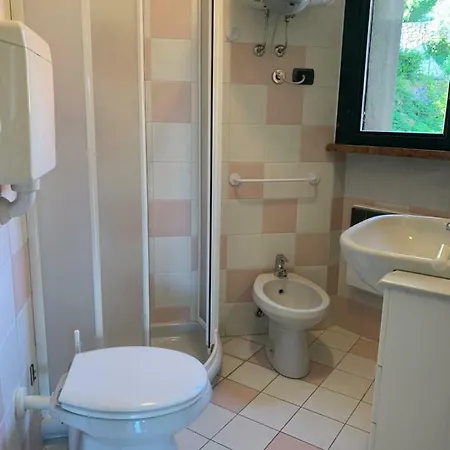 Apartamento Sky&Pool Dom Riva del Garda Exterior foto